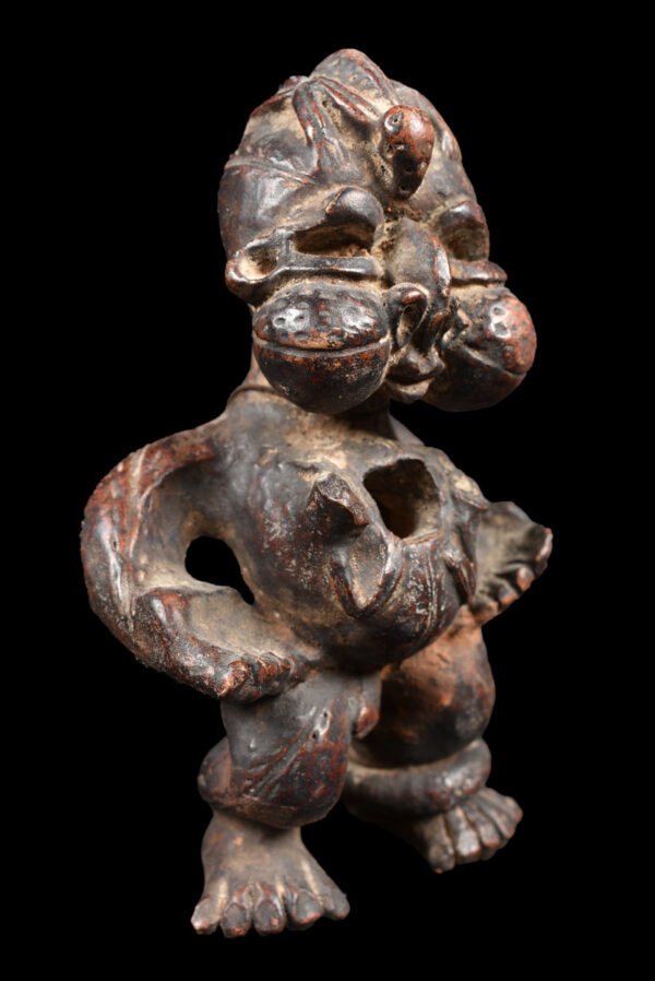 Figure, House God - Terracotta -Tikar - Cameroon