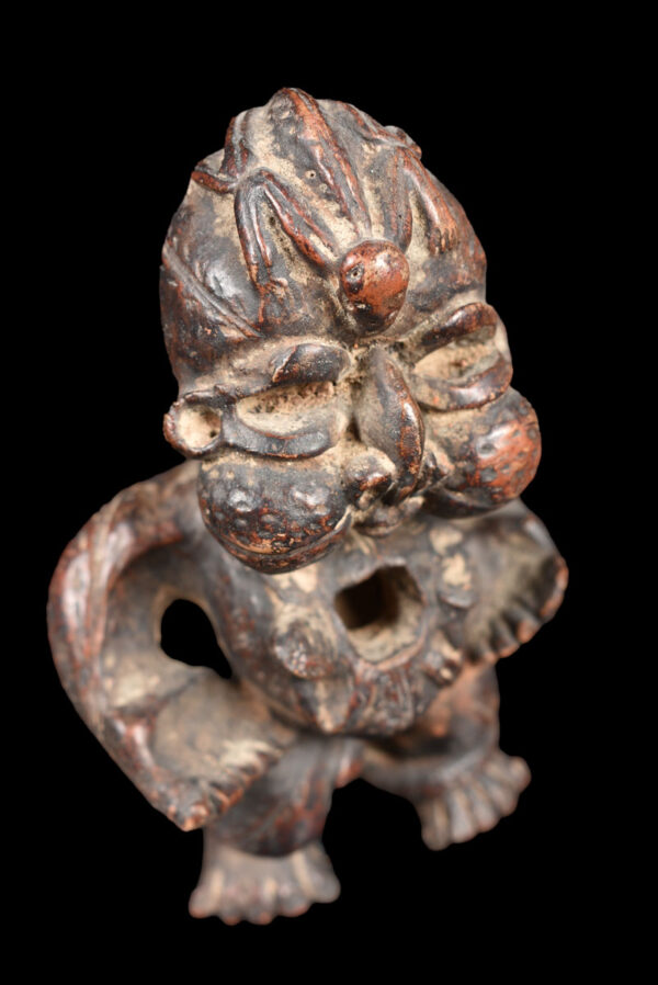 Figure, House God - Terracotta -Tikar - Cameroon