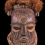 Helmet Mask - Wood, Shells, Beads, Raphia - Nyet - Kuba - Congo