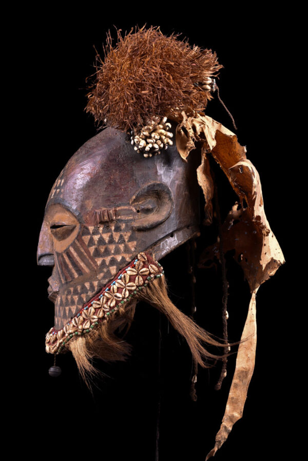 Helmet Mask - Wood, Shells, Beads, Raphia - Nyet - Kuba - Congo