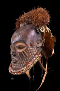 Helmet Mask - Wood, Shells, Beads, Raphia - Nyet - Kuba - Congo