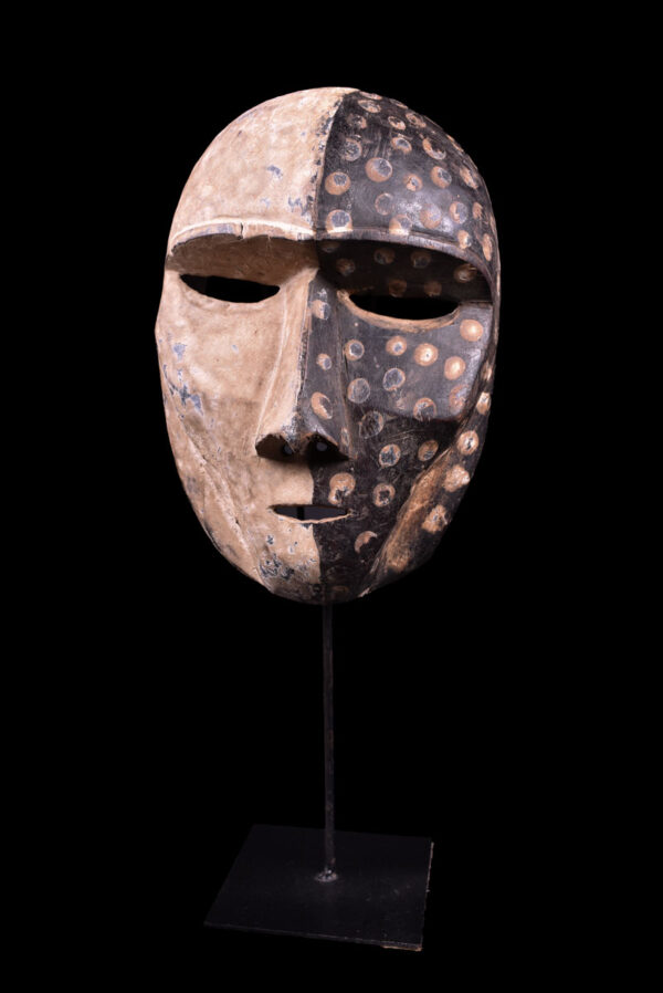 Ndaaka Mask - Wood - Ituri- DR Congo