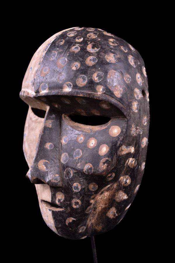 Ndaaka Mask - Wood - Ituri- DR Congo