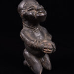 Figure - Terracotta - Tikar - Cameroon