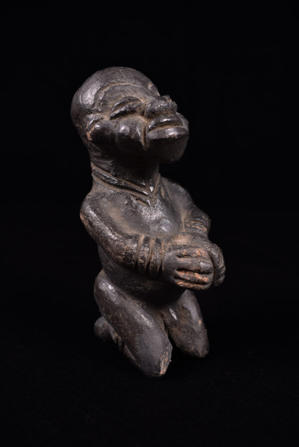 Figure - Terracotta - Tikar - Cameroon