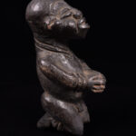 Figure - Terracotta - Tikar - Cameroon