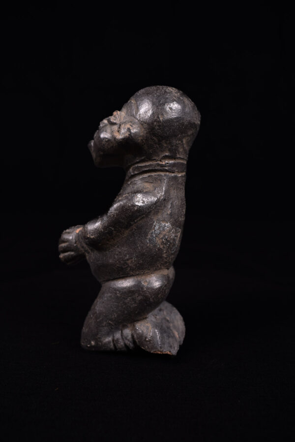 Figure - Terracotta - Tikar - Cameroon