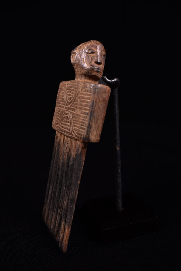 Comb - Wood - Mangbetu - DR Congo