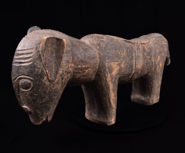 Dog figure - Wood - Dogon - Mali