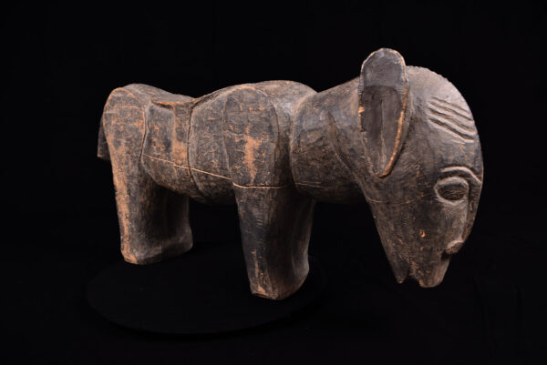 Dog figure - Wood - Dogon - Mali