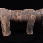 Dog figure - Wood - Dogon - Mali