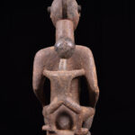 Maternity figure - Wood - Yoruba - Nigeria