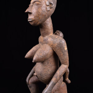 Maternity figure - Wood - Yoruba - Nigeria