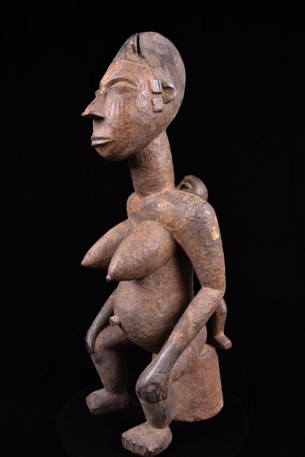 Maternity figure - Wood - Yoruba - Nigeria
