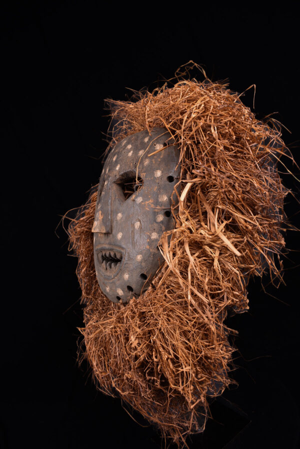 Ndaaka Mask - Wood - Ituri- DR Congo